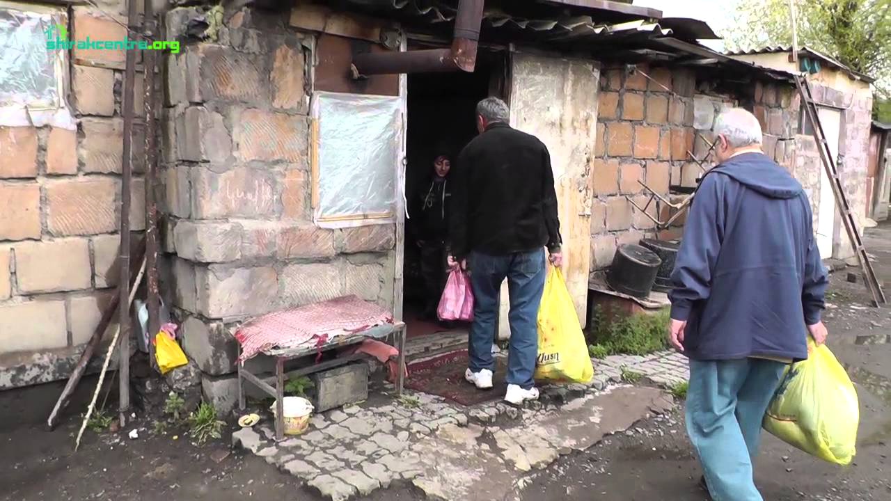 Կյանքը Գյումրու տնակային ավաններում։ Բարեգործական շրջայց (video)
